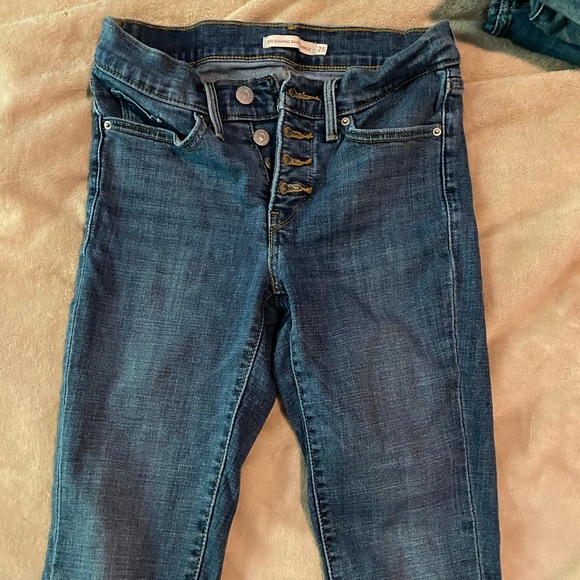 Levi’s jeans - Picture 1 of 4